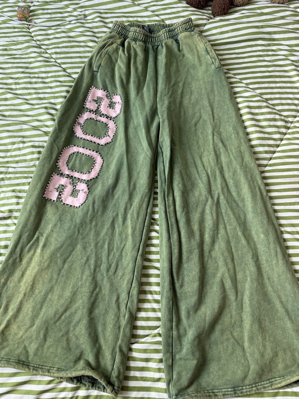AKIRA Winners Club Green Hooded Sweatshirt And Wide Leg Sweatpants Set